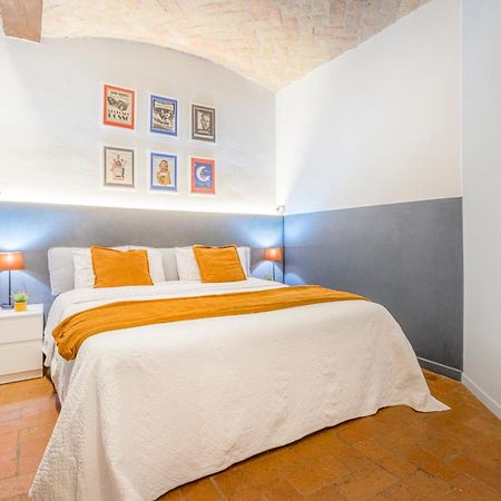 A 2 Passi Da Piazza Grande Apartment โมดินา ภายนอก รูปภาพ